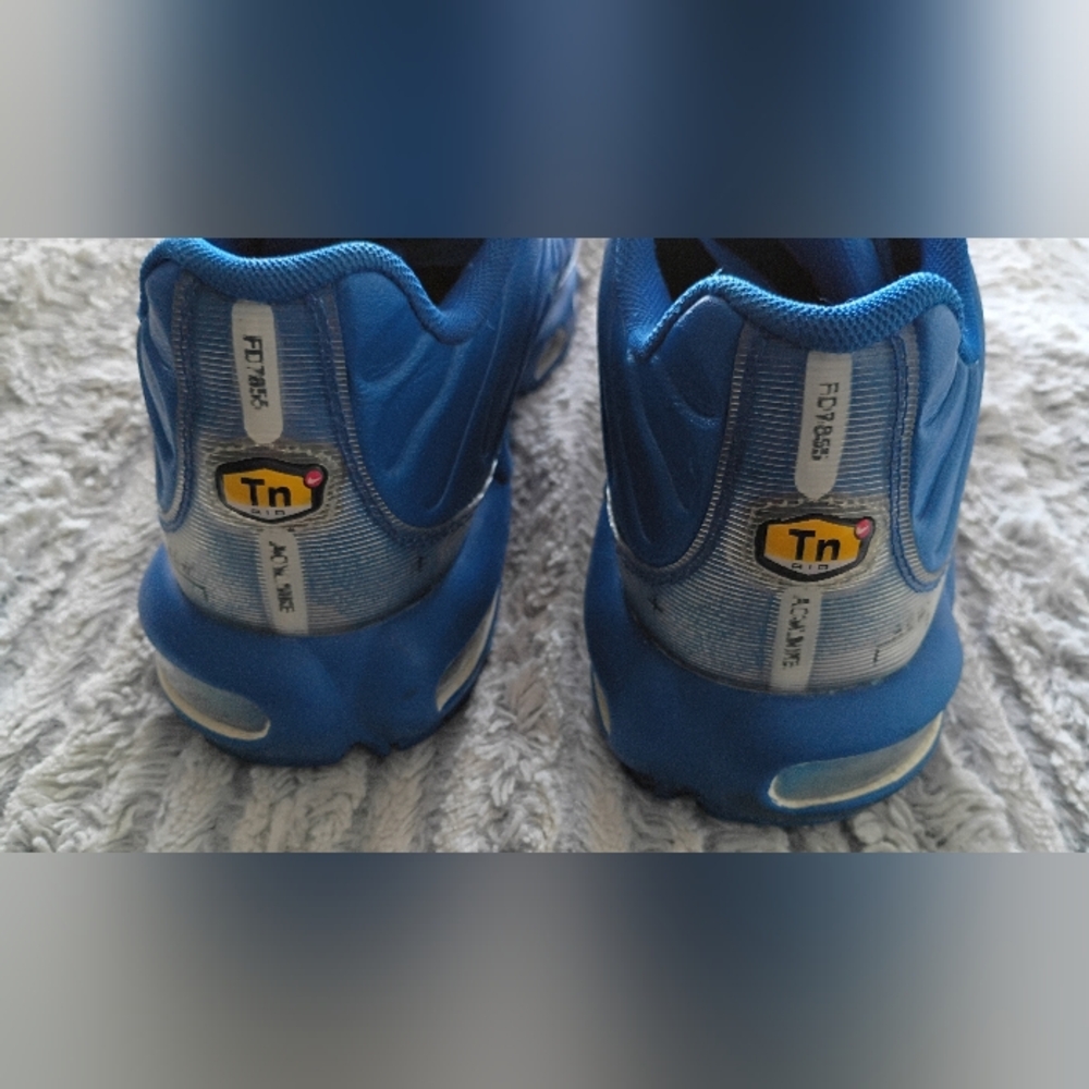 Nike AIRMAXES RARE A COLD WAR... RARE - Picture 5 of 14